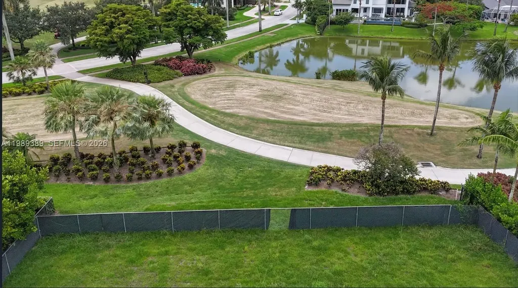 17591 Scarsdale Way Boca Raton FL 33496