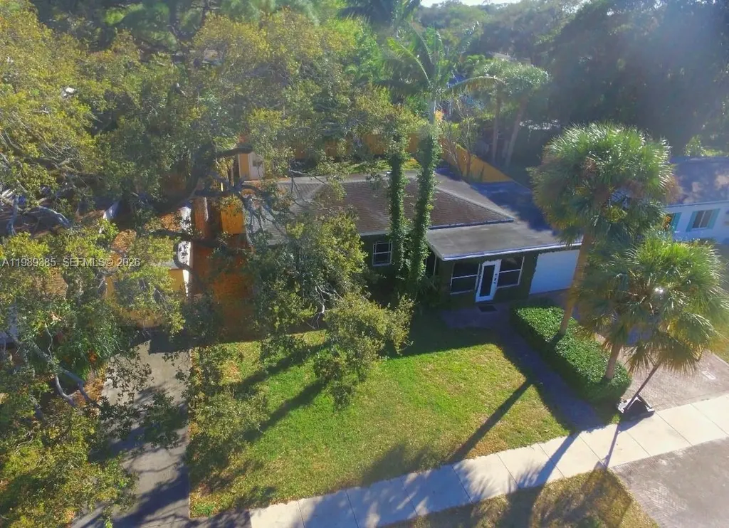 820 SW 26th Street Fort Lauderdale FL 33315