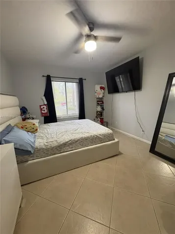 718 Sunny Pine Way Green Acres FL 33415