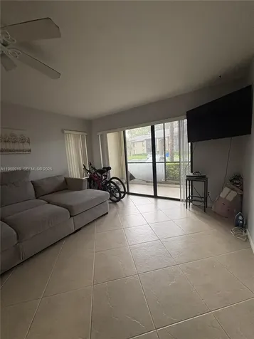 718 Sunny Pine Way Green Acres FL 33415