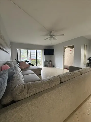 718 Sunny Pine Way Green Acres FL 33415