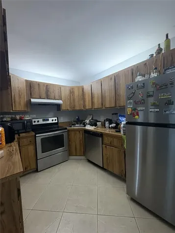 718 Sunny Pine Way Green Acres FL 33415