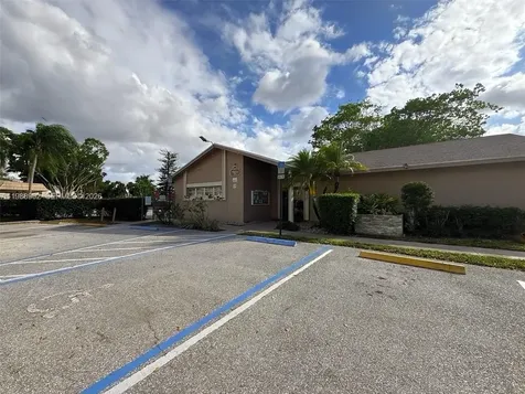 1040 NW 80th Avenue Margate FL 33063