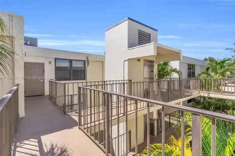 20441 NE 30th Avenue Aventura FL 33180