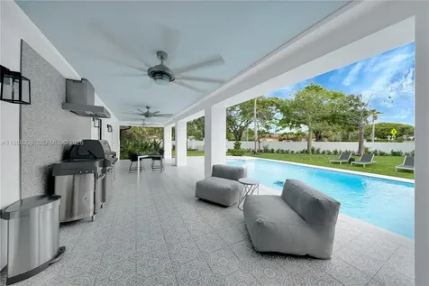 10705 SW 128th Terrace Miami FL 33176