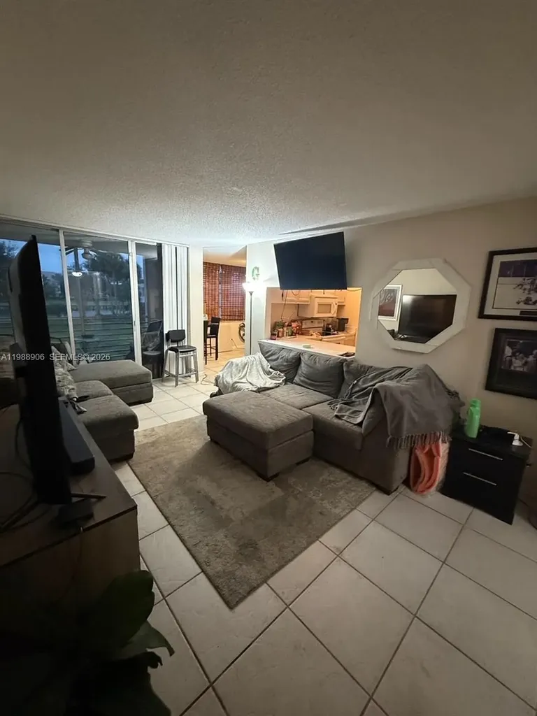 9441 Live Oak Place Davie FL 33324