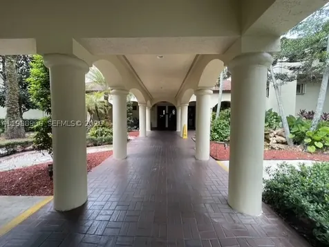 9441 Live Oak Place Davie FL 33324