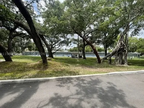 9441 Live Oak Place Davie FL 33324