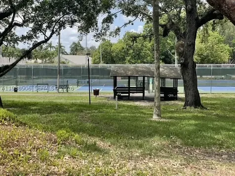 9441 Live Oak Place Davie FL 33324