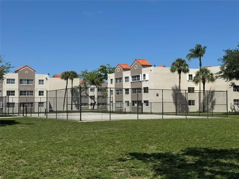 6195 NW 186th Street Hialeah FL 33015