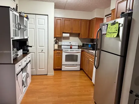 6195 NW 186th Street Hialeah FL 33015
