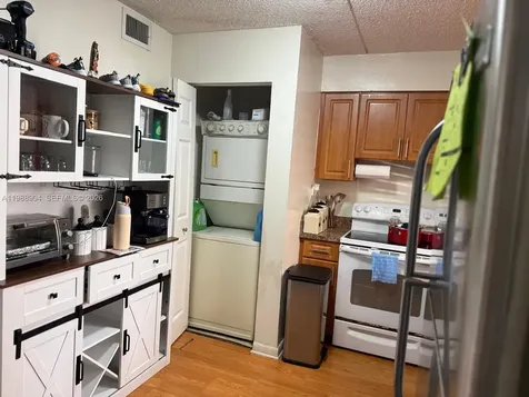 6195 NW 186th Street Hialeah FL 33015