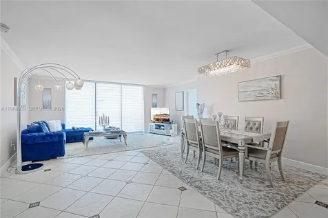 9 Island Avenue Miami Beach FL 33139