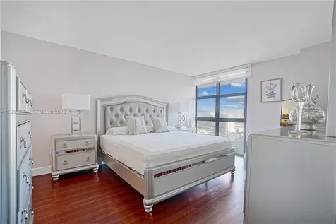 9 Island Avenue Miami Beach FL 33139