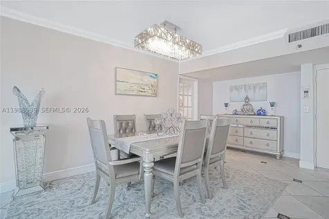 9 Island Avenue Miami Beach FL 33139