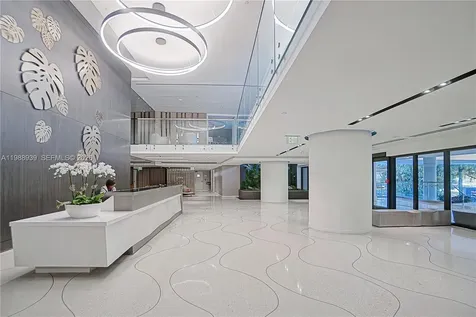 9 Island Avenue Miami Beach FL 33139
