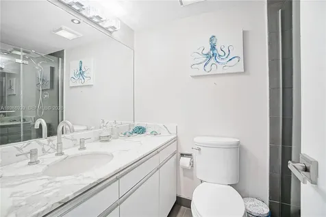 9 Island Avenue Miami Beach FL 33139