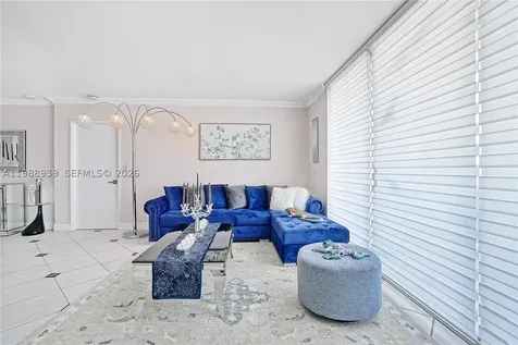 9 Island Avenue Miami Beach FL 33139
