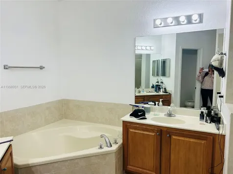 10963 NW 87th Lane Doral FL 33178