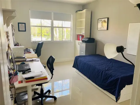 10963 NW 87th Lane Doral FL 33178