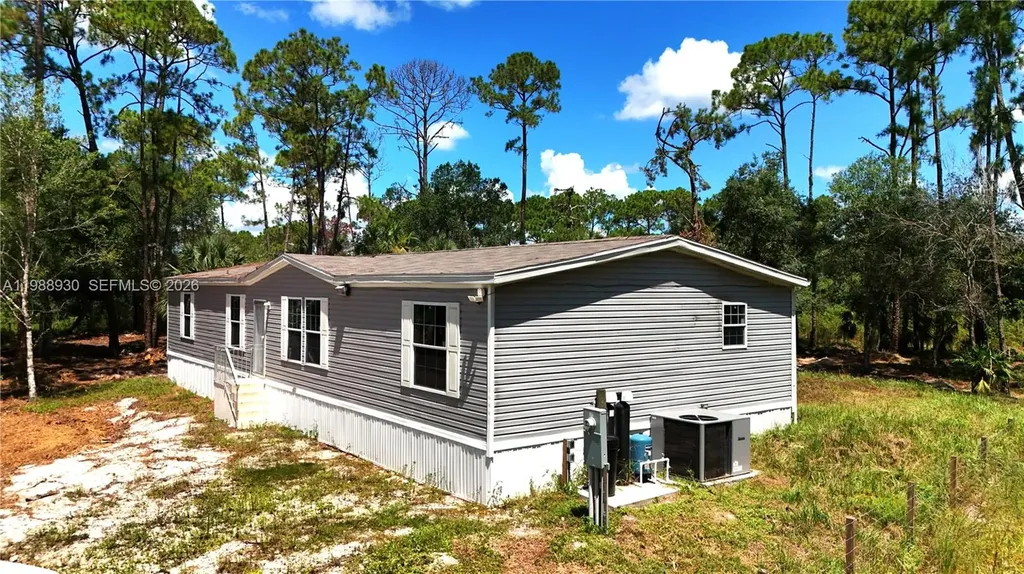 881 Woodland Boulevard Clewiston FL 33440