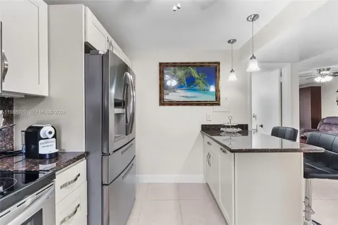 9420 S Hollybrook Lake Drive Pembroke Pines FL 33025