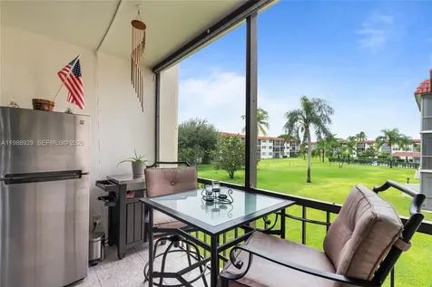 9420 S Hollybrook Lake Drive Pembroke Pines FL 33025