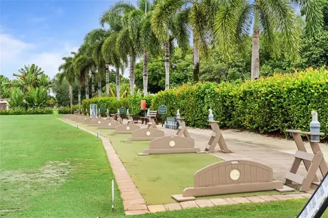 9420 S Hollybrook Lake Drive Pembroke Pines FL 33025