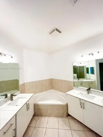 8666 NW 109th Court Doral FL 33178