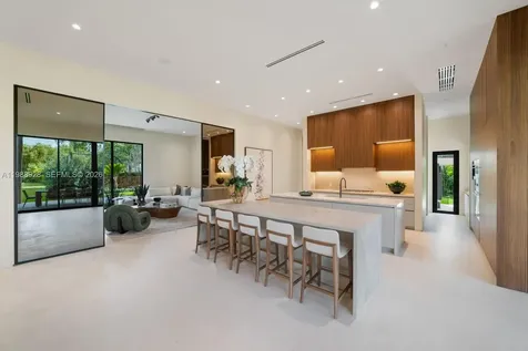 5545 SW 81st Terrace Miami FL 33143