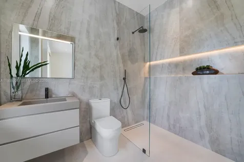 5545 SW 81st Terrace Miami FL 33143