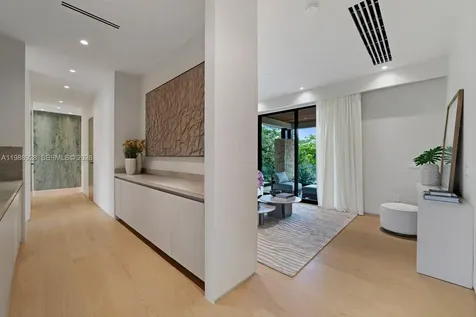 5545 SW 81st Terrace Miami FL 33143