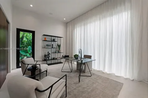 5545 SW 81st Terrace Miami FL 33143