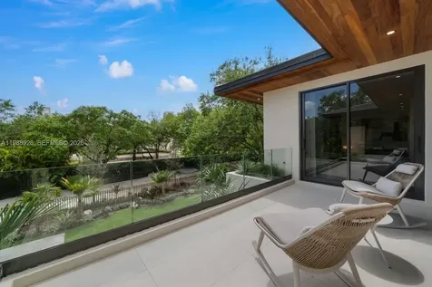 5545 SW 81st Terrace Miami FL 33143