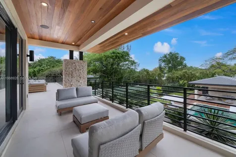 5545 SW 81st Terrace Miami FL 33143