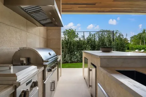5545 SW 81st Terrace Miami FL 33143