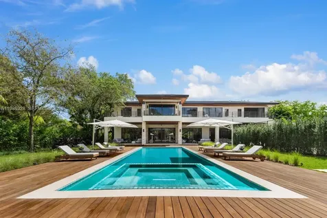 5545 SW 81st Terrace Miami FL 33143