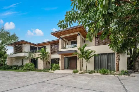 5545 SW 81st Terrace Miami FL 33143
