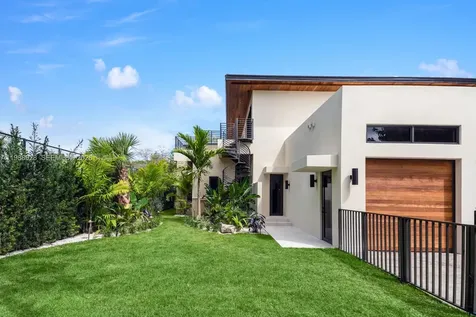 5545 SW 81st Terrace Miami FL 33143