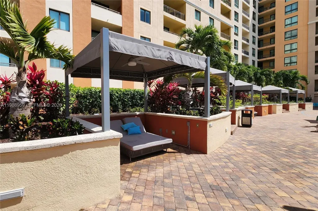 110 N Federal Highway Fort Lauderdale FL 33301