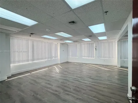 2100 W 76th Street Hialeah FL 33016