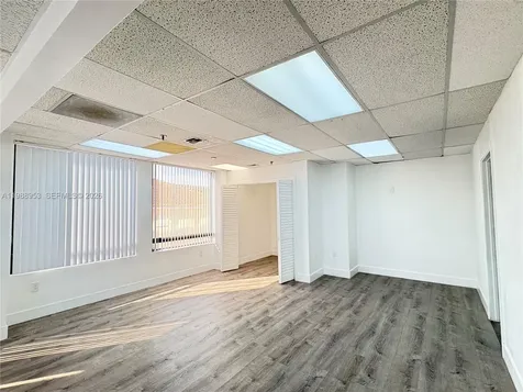 2100 W 76th Street Hialeah FL 33016