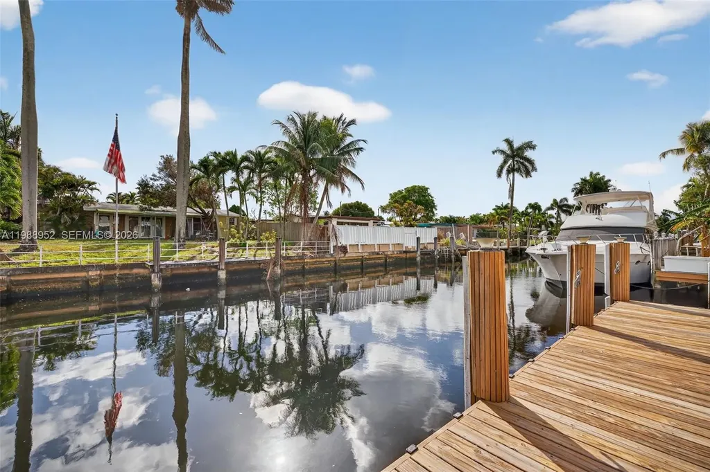 2436 Cat Cay Lane Fort Lauderdale FL 33312