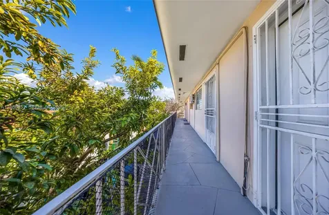 605 NW 34th Avenue Miami FL 33125