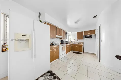 605 NW 34th Avenue Miami FL 33125