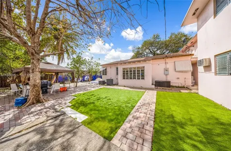 605 NW 34th Avenue Miami FL 33125