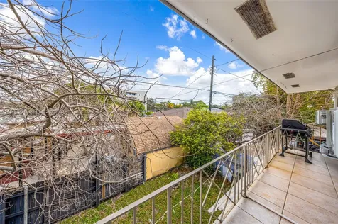 605 NW 34th Avenue Miami FL 33125