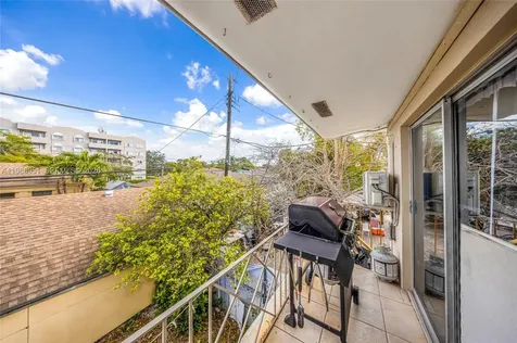 605 NW 34th Avenue Miami FL 33125
