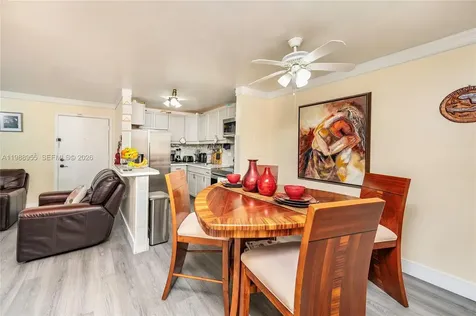 7095 NW 179th Street Hialeah FL 33015