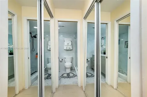 7095 NW 179th Street Hialeah FL 33015